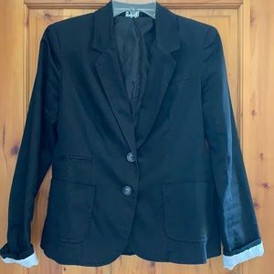Black blazer with front pockets